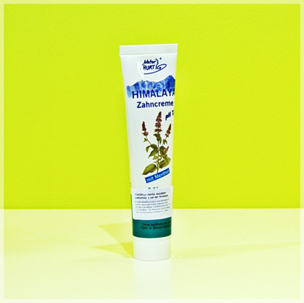 Dentífrico menta, eucalipto, camomila y sal de Himalaya