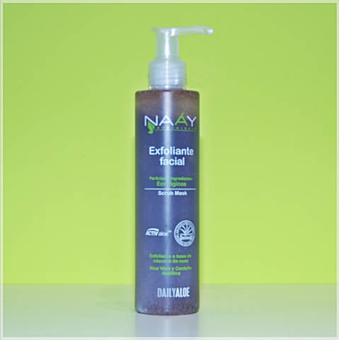 Gel exfoliante facial con cáscara de nuez
